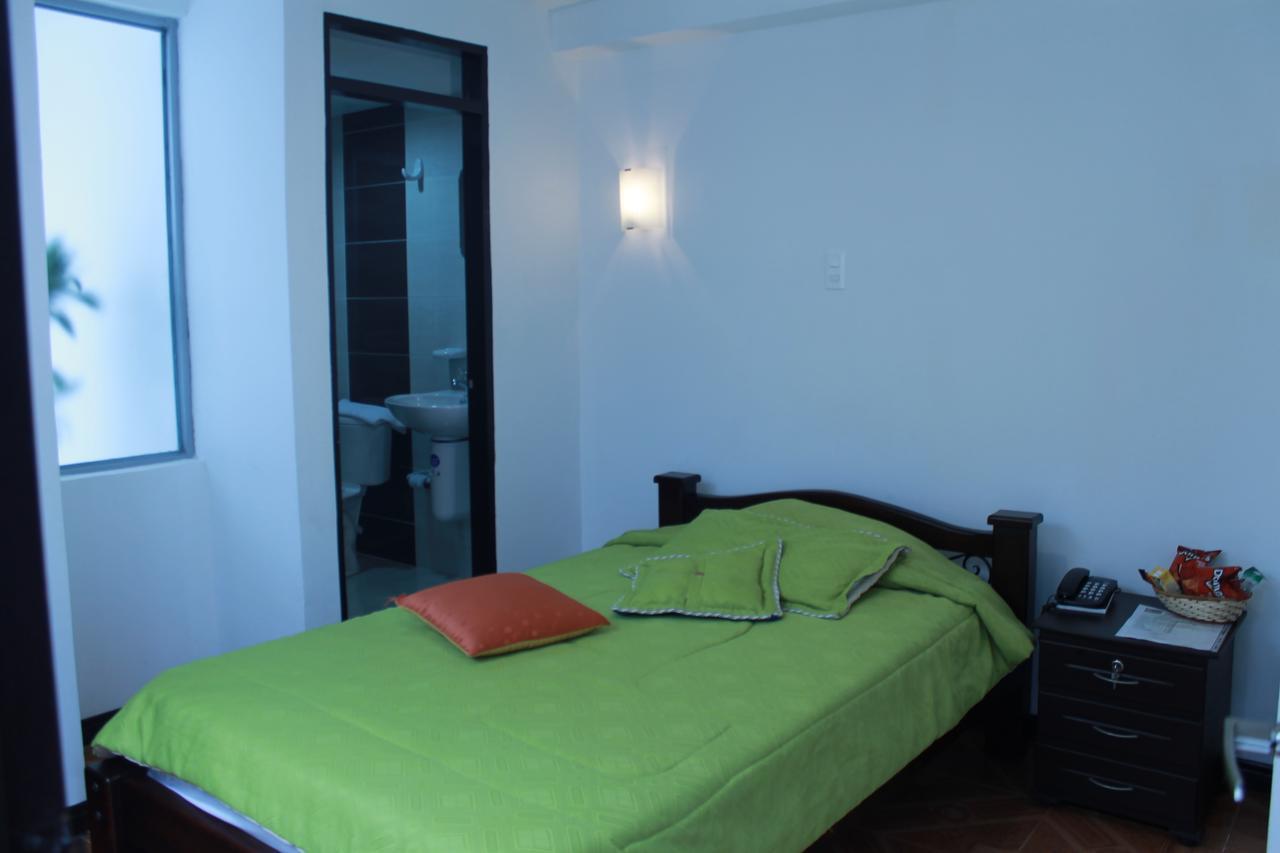 מניזאלס Hotel Royal Suite מראה חיצוני תמונה