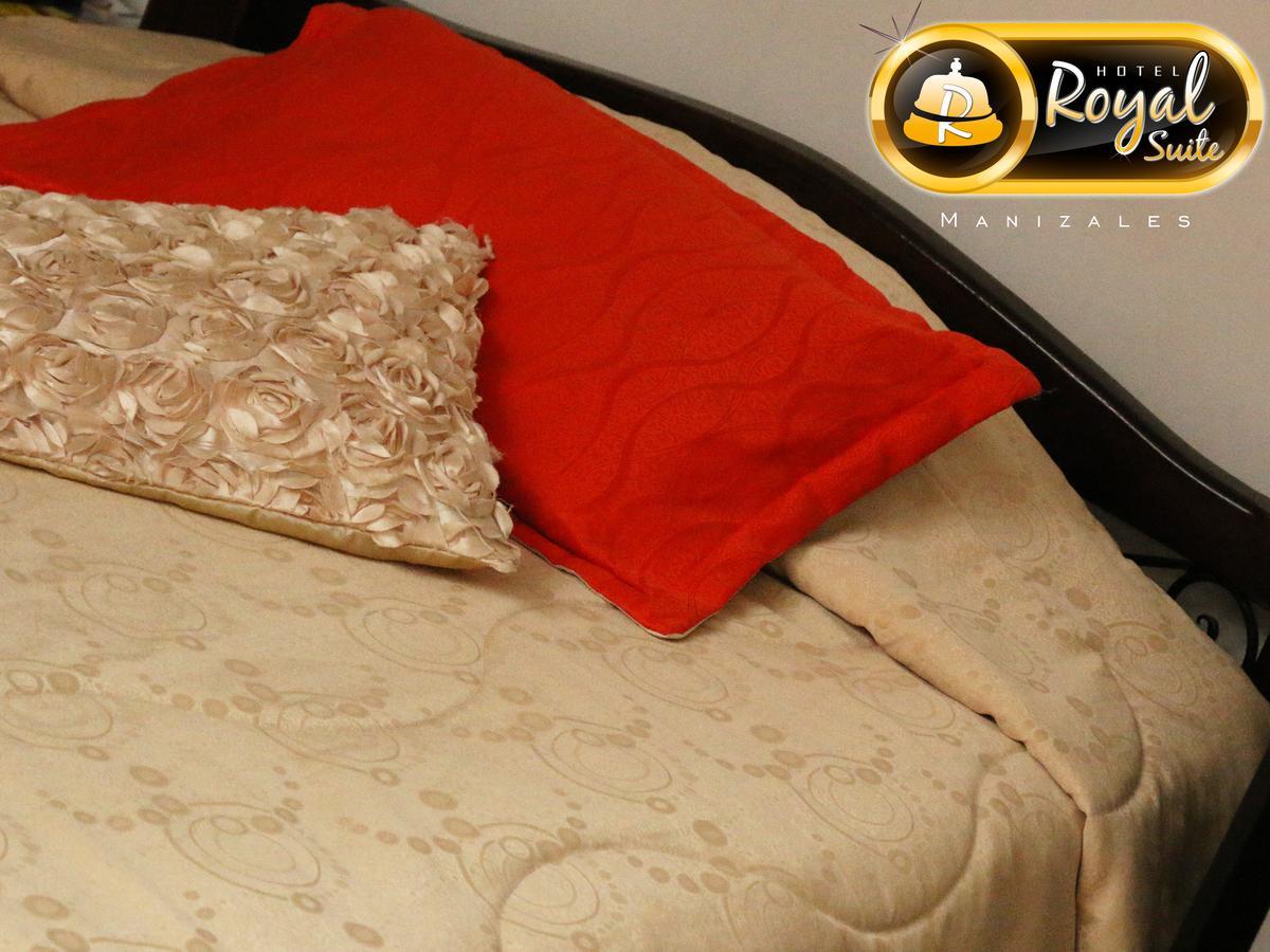 מניזאלס Hotel Royal Suite מראה חיצוני תמונה