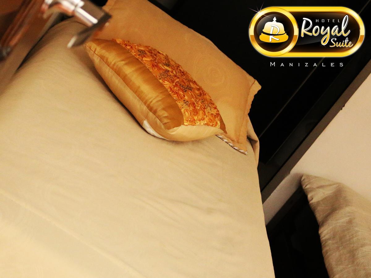 מניזאלס Hotel Royal Suite מראה חיצוני תמונה