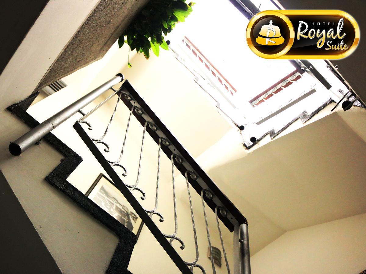 מניזאלס Hotel Royal Suite מראה חיצוני תמונה